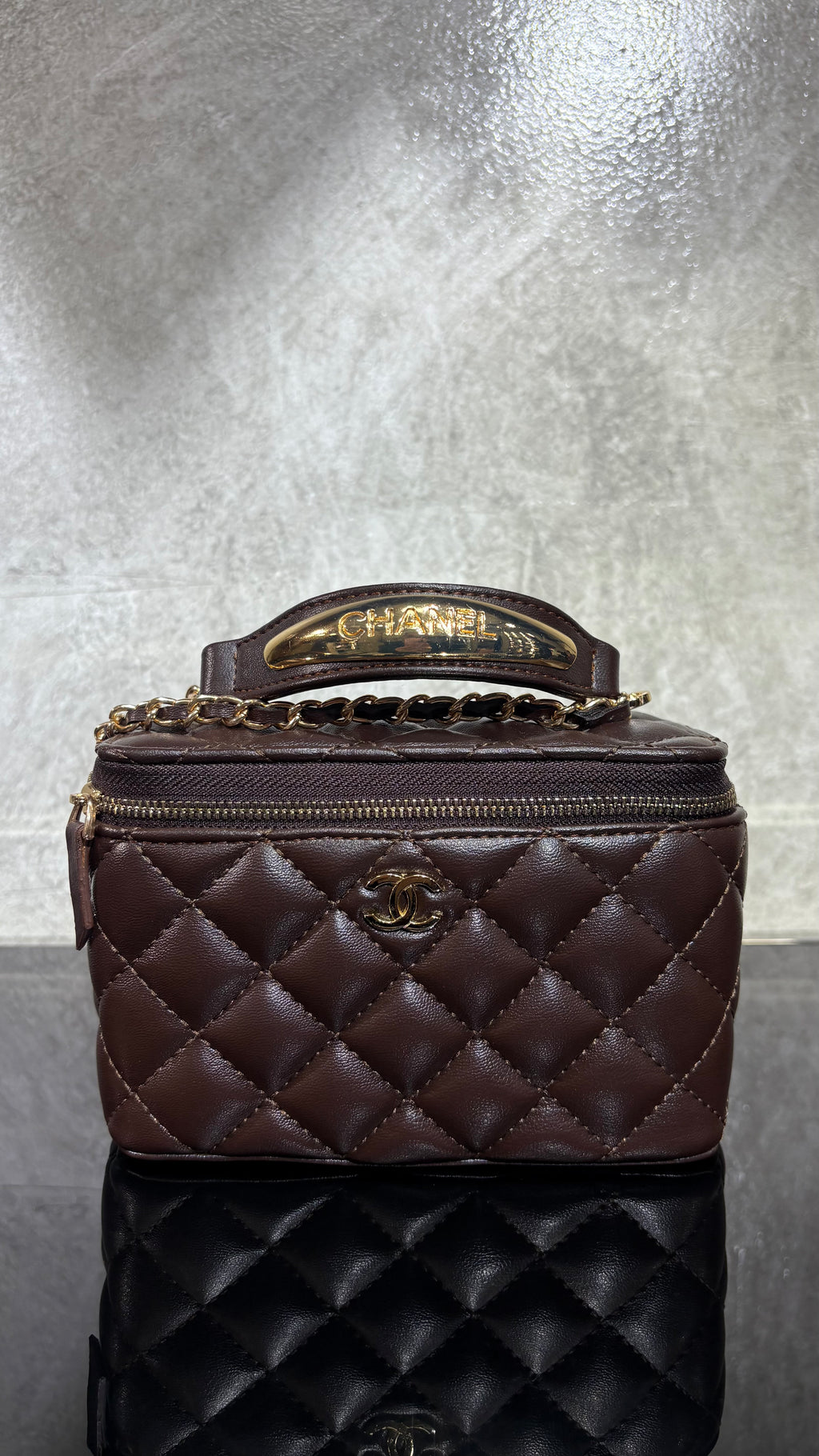 Chanel Vanity With Chain