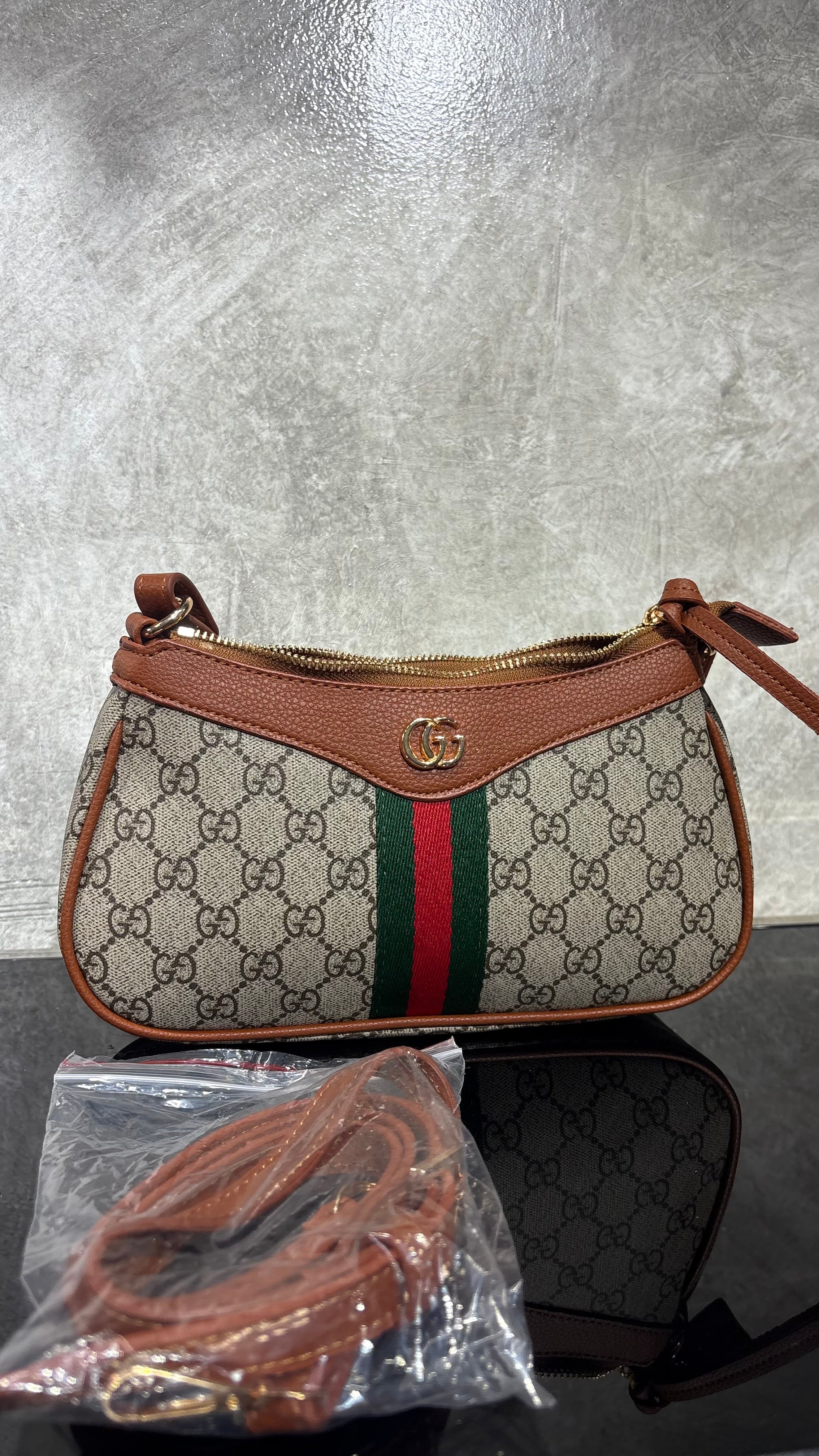 Gucci Ophidia GG Small Shoulder Bag