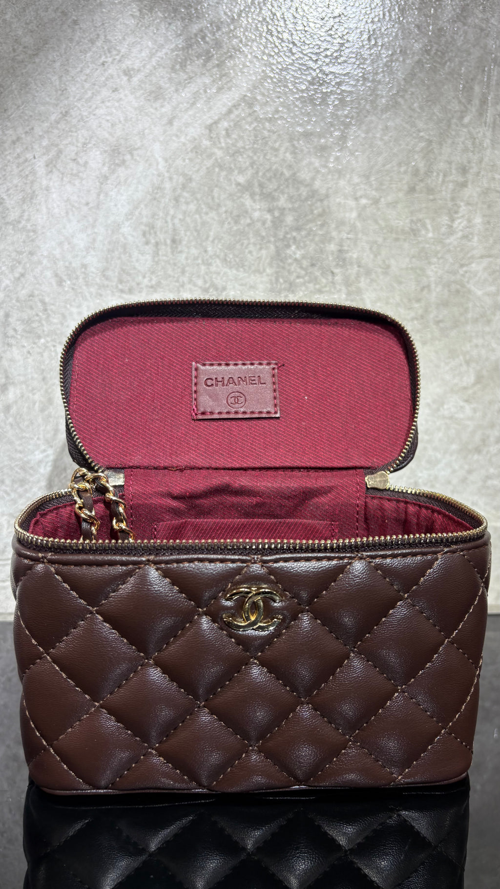 Chanel Vanity With Chain